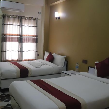 Hotel Flycatcher Sauraha Exterior foto